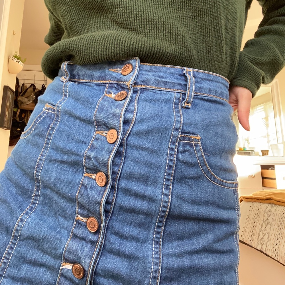 denim mid thigh skirt